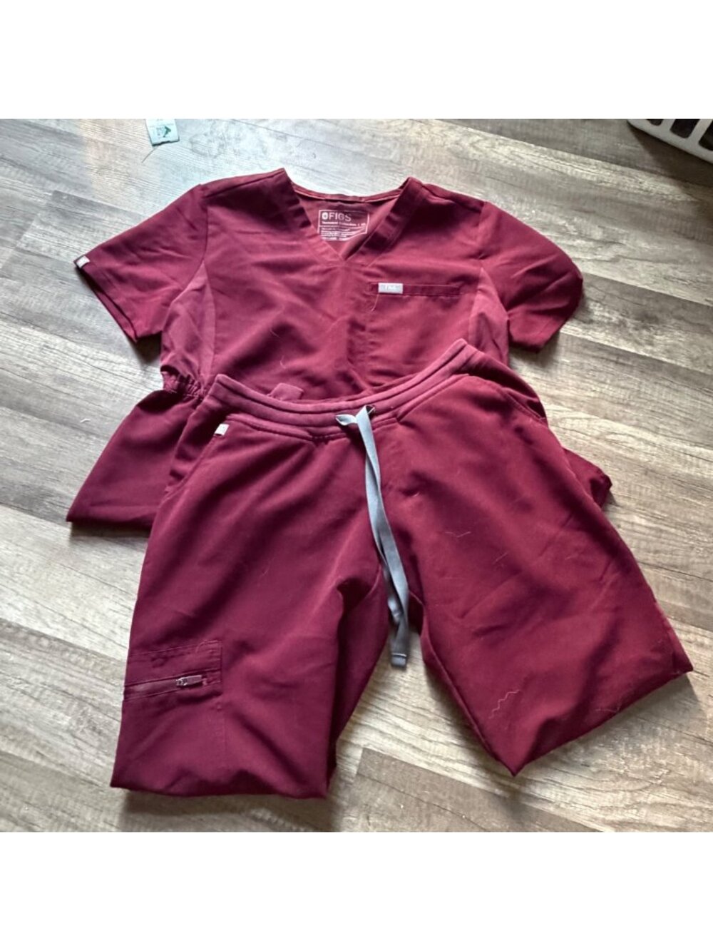 Figs Burgundy Scrub Set XS Womens Technical Collection With Drawstring Pants